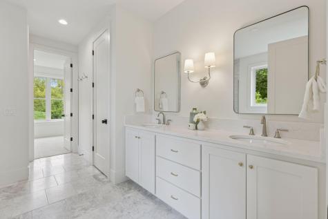 804 Great Oaks Trail Eagan MN 55123