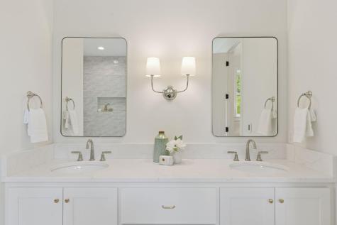 804 Great Oaks Trail Eagan MN 55123
