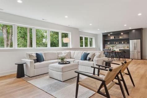 804 Great Oaks Trail Eagan MN 55123