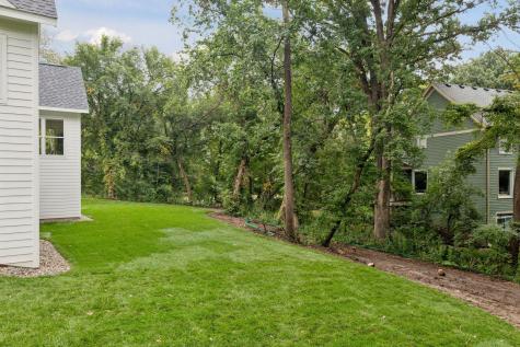 804 Great Oaks Trail Eagan MN 55123