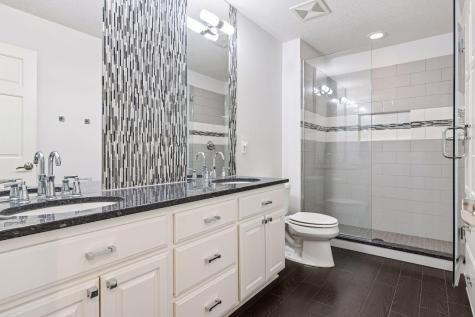 2012 Pine Ridge Drive West Saint Paul MN 55118