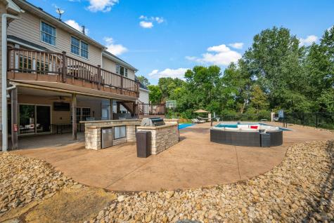 2012 Pine Ridge Drive West Saint Paul MN 55118