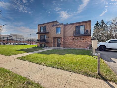 1225 7th Street S Moorhead MN 56560