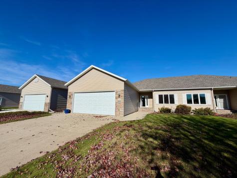 626 43rd Avenue S Moorhead MN 56560
