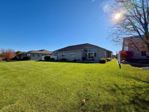 626 43rd Avenue S Moorhead MN 56560