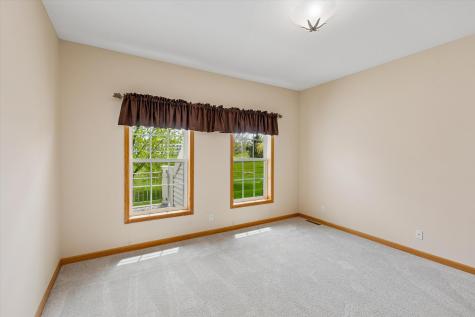 505 Holly Lane N Oakdale MN 55128