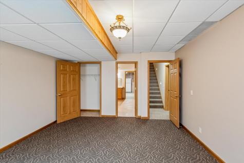 505 Holly Lane N Oakdale MN 55128