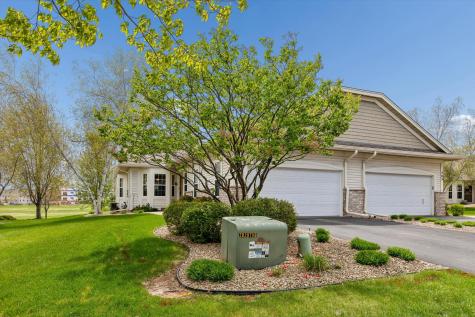 505 Holly Lane N Oakdale MN 55128
