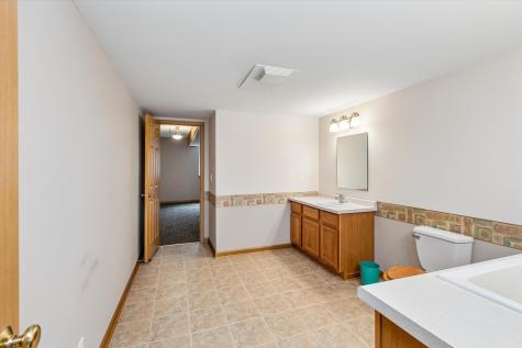 505 Holly Lane N Oakdale MN 55128
