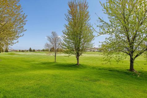 505 Holly Lane N Oakdale MN 55128