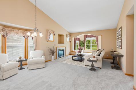 505 Holly Lane N Oakdale MN 55128