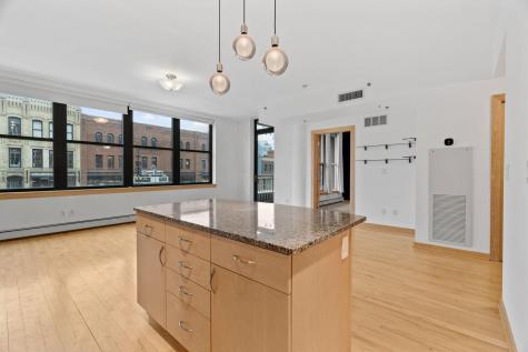 215 10th Avenue S Minneapolis MN 55415