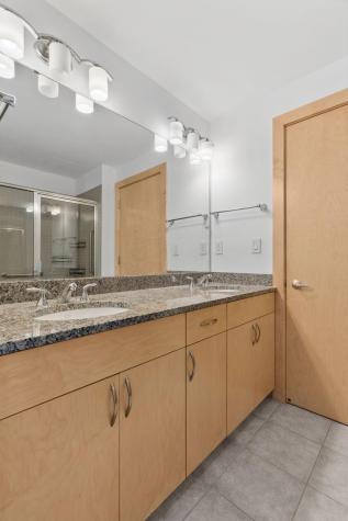 215 10th Avenue S Minneapolis MN 55415
