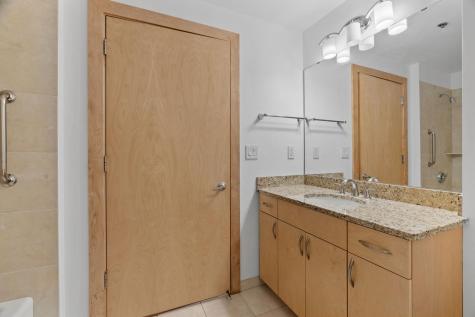 215 10th Avenue S Minneapolis MN 55415