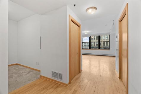 215 10th Avenue S Minneapolis MN 55415