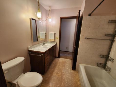 105 E Hawthorne Street Albert Lea MN 56007
