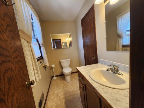 105 E Hawthorne Street Albert Lea MN 56007
