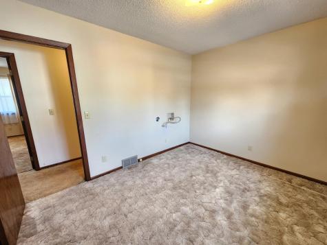 105 E Hawthorne Street Albert Lea MN 56007