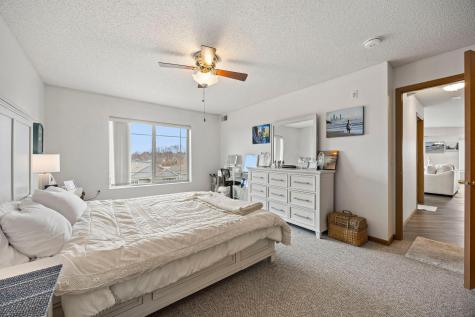 2155 6th Lane SE Cambridge MN 55008