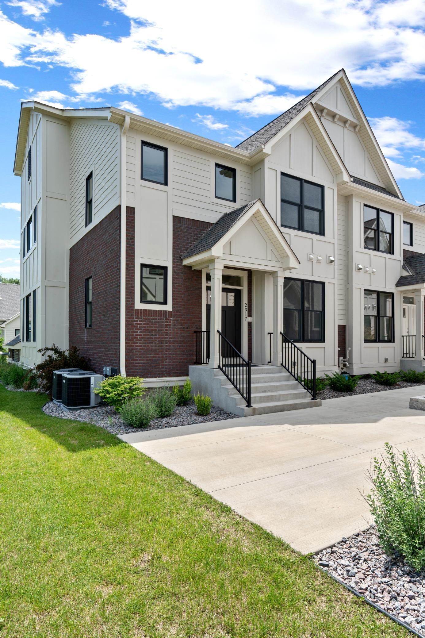 2357 Simply Living Lane Hudson WI 54016