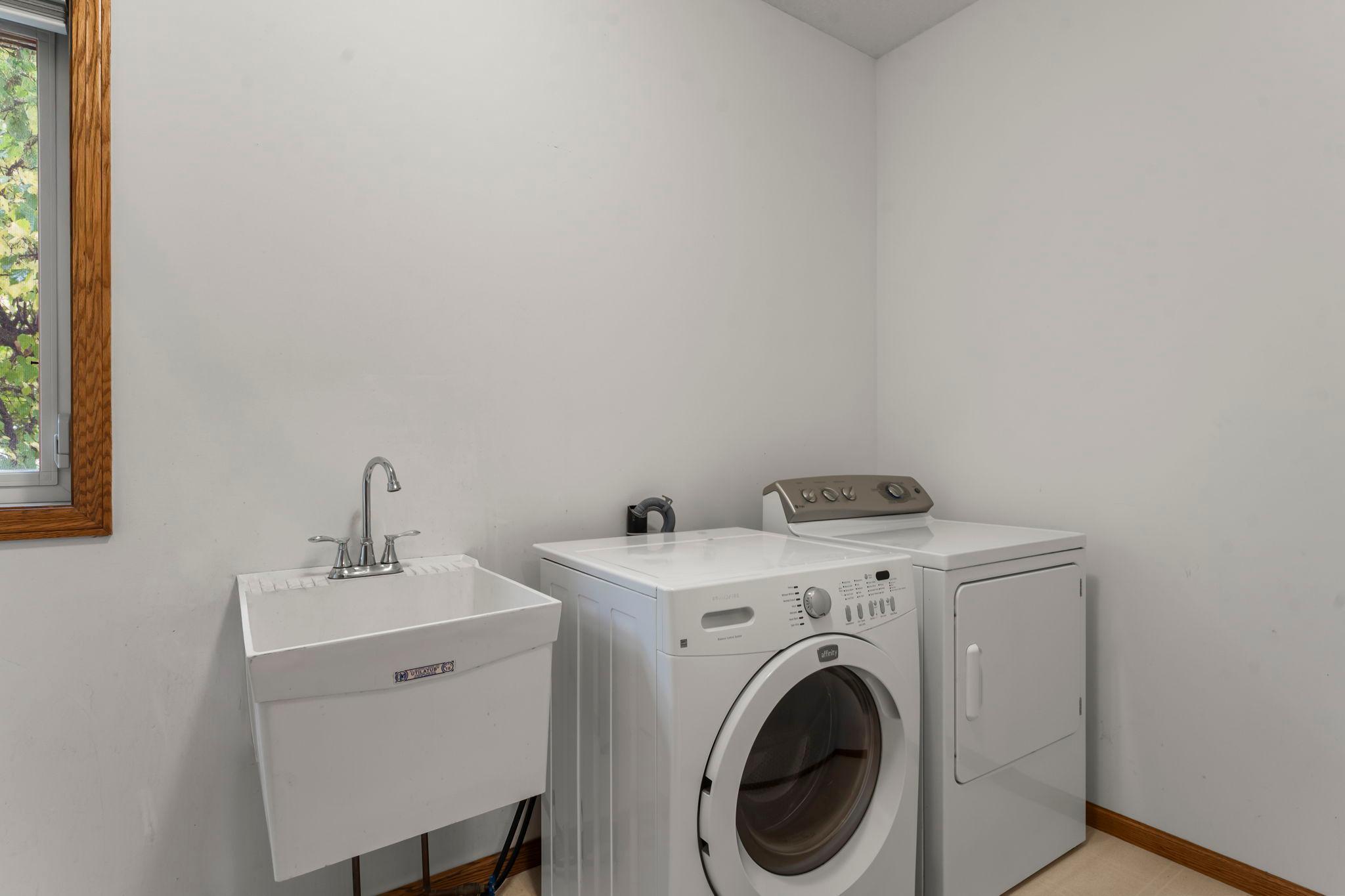 13947 Fleetwood Avenue Apple Valley MN 55124