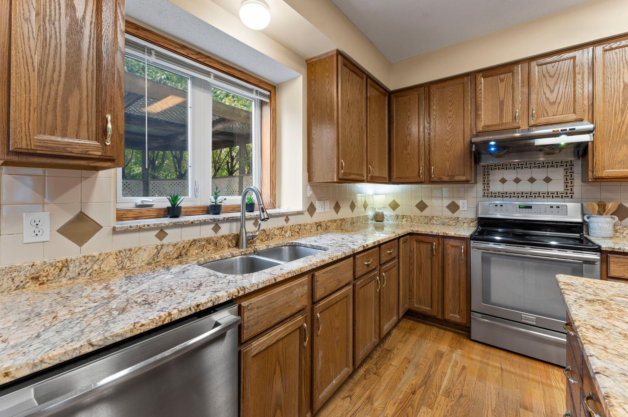 13947 Fleetwood Avenue Apple Valley MN 55124