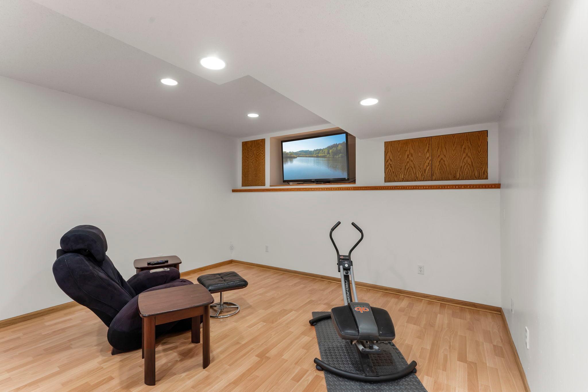 13947 Fleetwood Avenue Apple Valley MN 55124