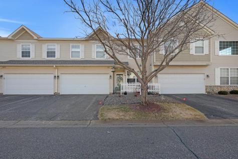 1871 Wildflower Court Shoreview MN 55126