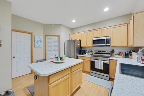 1871 Wildflower Court Shoreview MN 55126