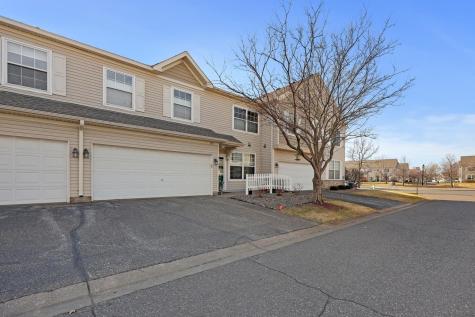 1871 Wildflower Court Shoreview MN 55126