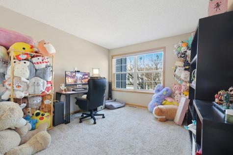 1871 Wildflower Court Shoreview MN 55126