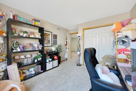 1871 Wildflower Court Shoreview MN 55126