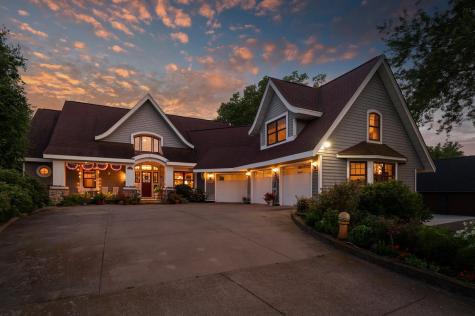 6851 N Shore Trail N Forest Lake MN 55025