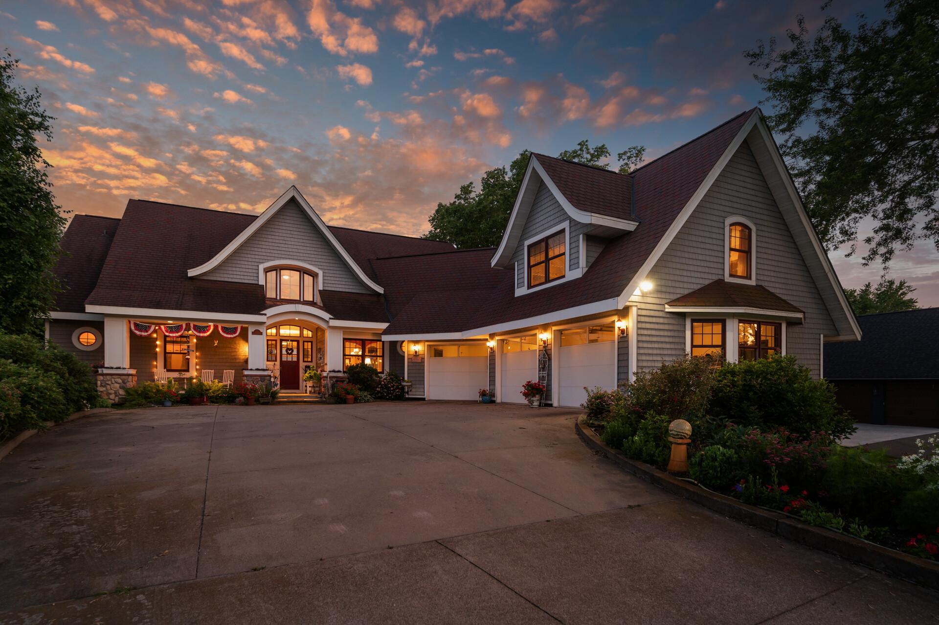 6851 N Shore Trail N Forest Lake MN 55025