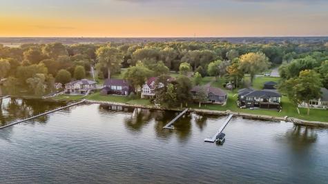 6851 N Shore Trail N Forest Lake MN 55025