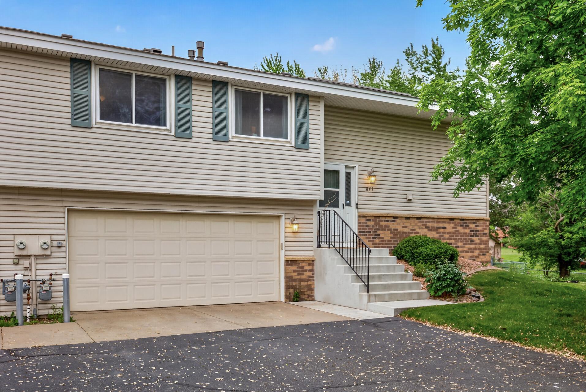 841 Evergreen Circle Burnsville MN 55337