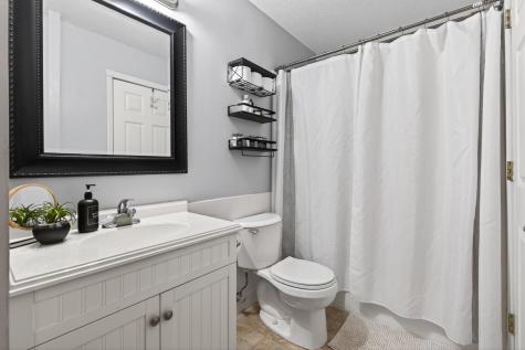 841 Evergreen Circle Burnsville MN 55337