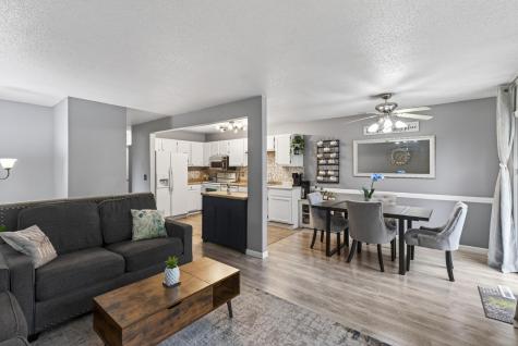 841 Evergreen Circle Burnsville MN 55337
