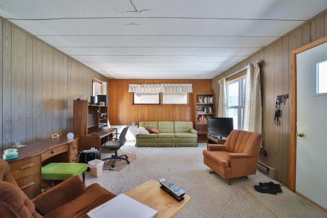109 Velkommen Street NE Staples MN 56479