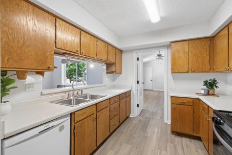 15834 Griffon Path Apple Valley MN 55124