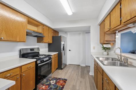 15834 Griffon Path Apple Valley MN 55124