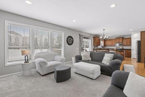 19550 Iberis Avenue Lakeville MN 55044