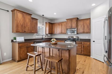 19550 Iberis Avenue Lakeville MN 55044