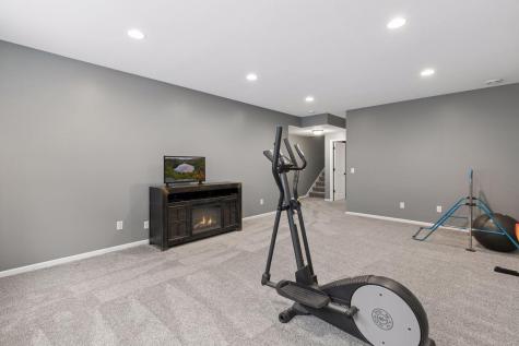 19550 Iberis Avenue Lakeville MN 55044