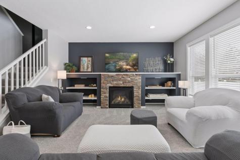 19550 Iberis Avenue Lakeville MN 55044