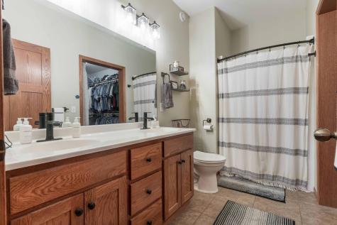 1305 Jessie Court Fergus Falls MN 56537