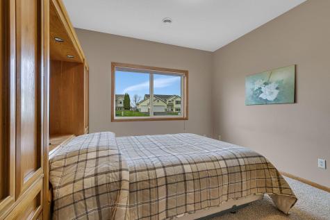 502 Graceview Loop Saint Joseph MN 56374