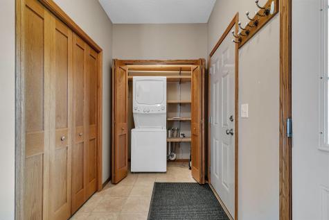 502 Graceview Loop Saint Joseph MN 56374