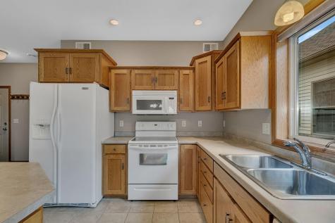 502 Graceview Loop Saint Joseph MN 56374