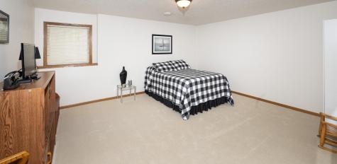 3260 40th Avenue S Fargo ND 58104